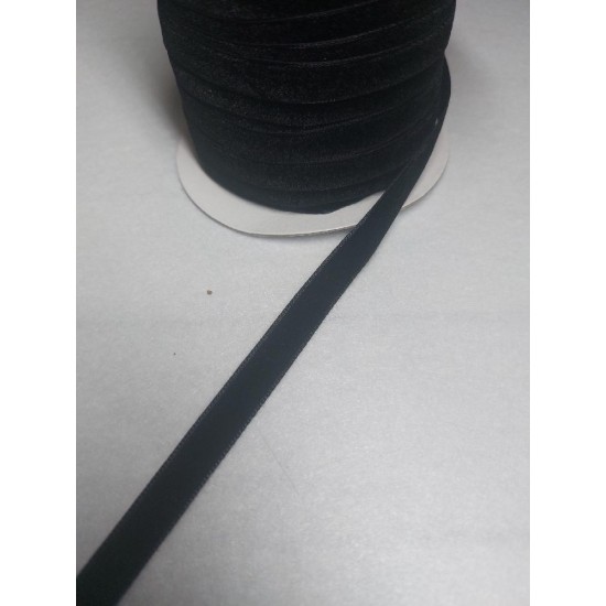 Лента бархатная 1 см, цв. черный, цена за 1 м