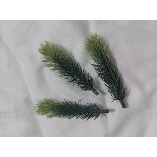 Ветки ели декоративные (пластик) 12см двухцветные, цена за 1 шт