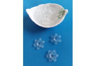 Полубусины фигурные с отверстием "Цветок" 2,5 см прозрачные, цена за 20 гр