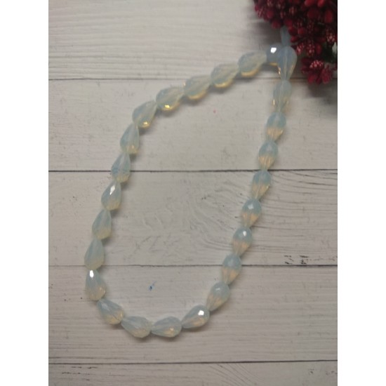 Бусины стеклянные на леске "Капля" 10*15 мм белый опал, цена за 1 шт