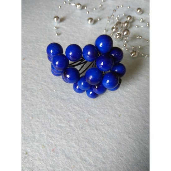 Ягодки глянцевые на проволоке 11 мм цв. синий, цена за 20 ягодок
