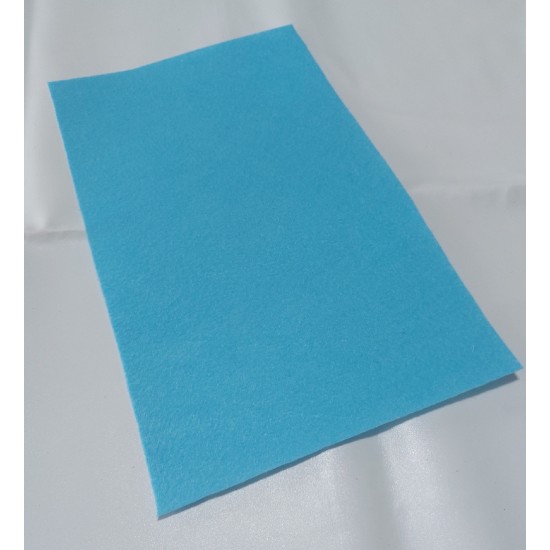 Фетр средней жесткости 1 мм (21*33 см) цв. голубой, цена за лист