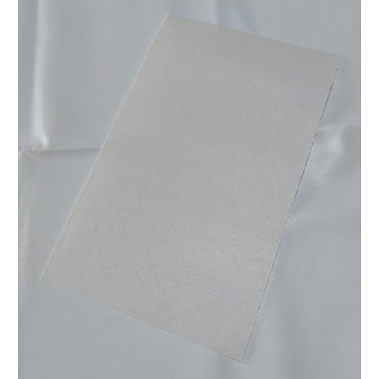 Фетр средней жесткости 1 мм (21*33 см) цв. молочный, цена за лист