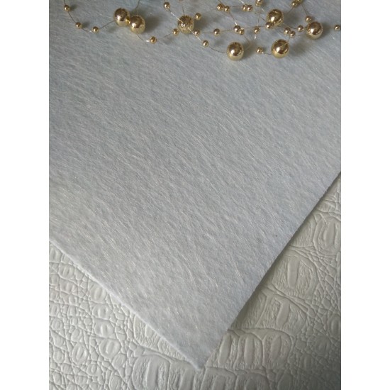 Фетр средней жесткости 1 мм (20*30 см) цв. белый, цена за лист