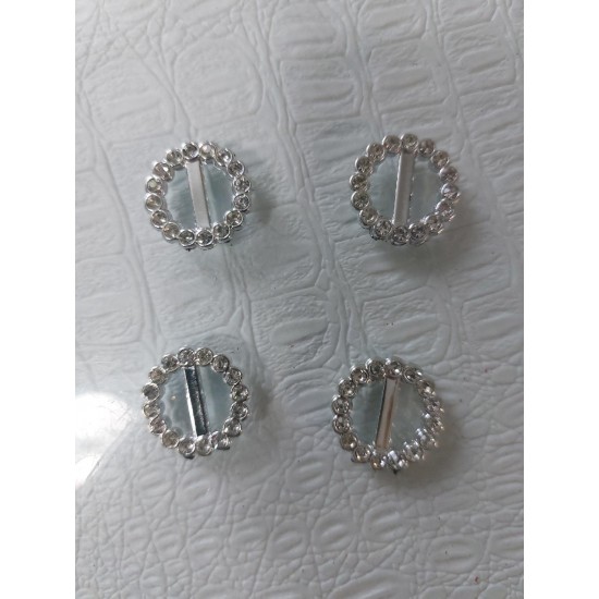 Пряжка пластик со стразами 20*20 мм "Круг" серебро, цена за 1 шт