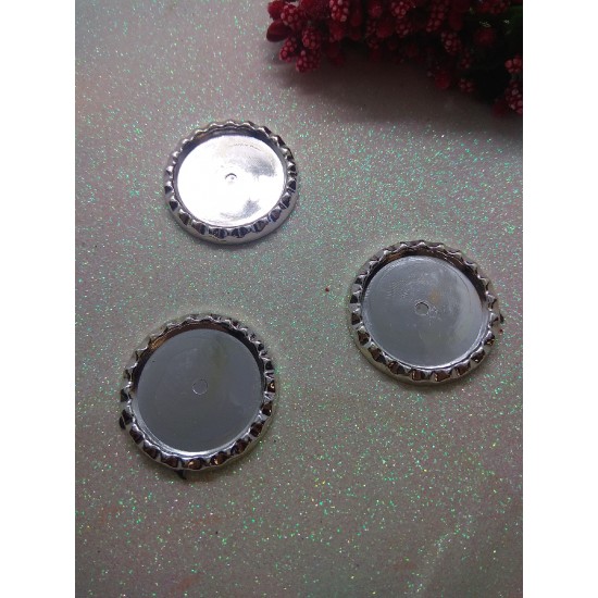 Рамки для кабошонов пластик (размер внутри 25мм) серебро, цена за 1 шт