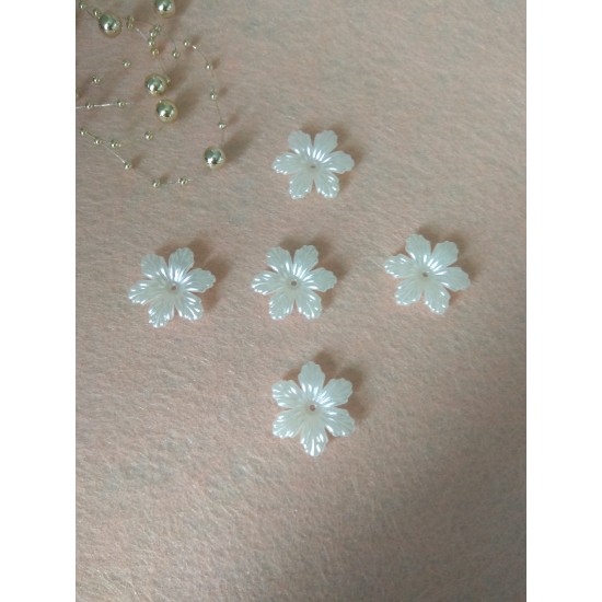 Полубусины фигурные с отверстием "Цветок" 27 мм, цена за 20 гр