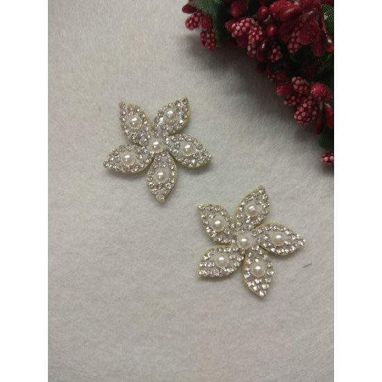 Фетровый патч стразы+бусы "Цветок" 3,9см, цена за 1 шт