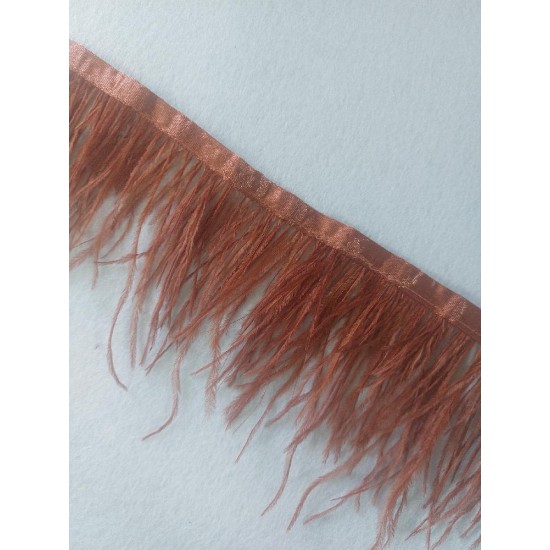 Страусиные перья на ленте цв. коричневый, цена за 25 см