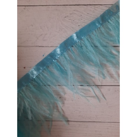 Страусиные перья на ленте цв. голубой, цена за 25 см