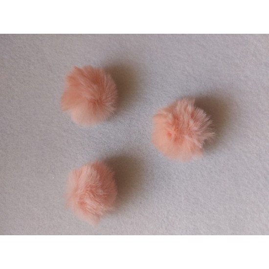 Помпон кролик искусственный 3см (св.персиковый), цена за 1 шт