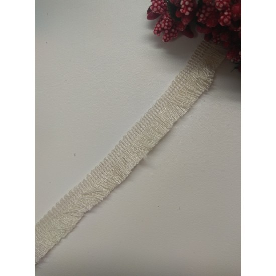 Тесьма с бахромой 1,2 см цв. бежевый, цена за 1 м
