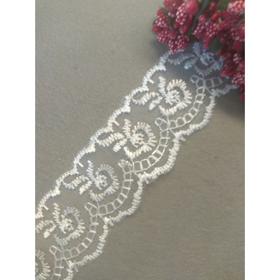 Кружево на органзе 4 см цв. белый, цена за 1 м